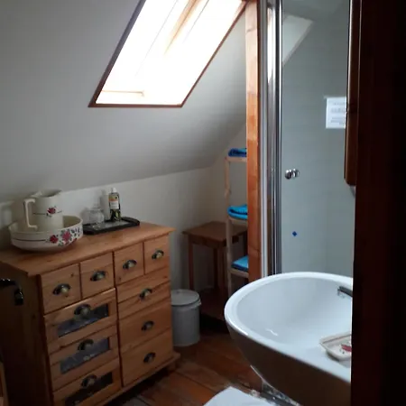 Les Trois Pommiers לינה וארוחת בוקר Sommery