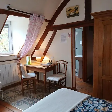 Les Trois Pommiers 3* Sommery