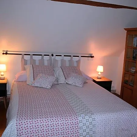 Les Trois Pommiers Bed & Breakfast Sommery